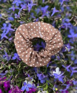 Stoff-Scrunchie/braun