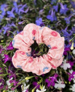 Stoff-Scrunchie/rosa-blümchen