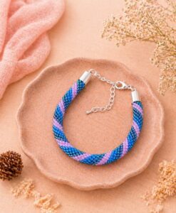 Alternative view of Miyuki Schmuckset: Gehäkeltes Armband & Creolen in Blau-Rosa